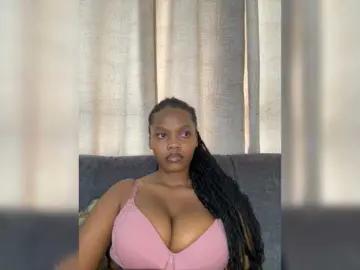 Curvy-maxy9  live sex cam