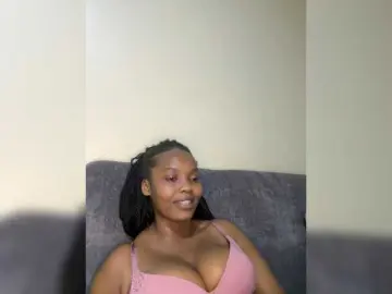 Curvy-maxy9  live sex cam