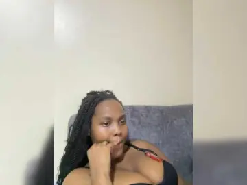 Curvy-maxy9  live sex cam
