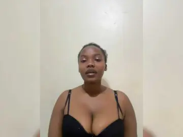 Curvy-maxy9  live sex cam
