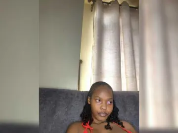 Curvy-maxy9  live sex cam