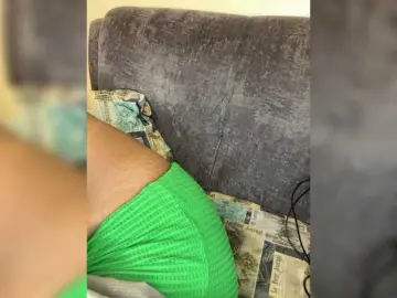 Curvy-maxy9  live sex cam