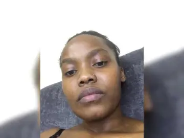 Curvy-maxy9  live sex cam