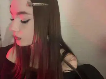 JuniperHoll  live sex cam