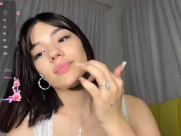 KhadijahStippich  live sex cam