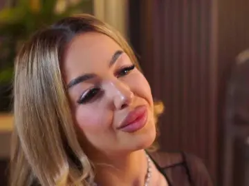 LisetteLuxe  live sex cam