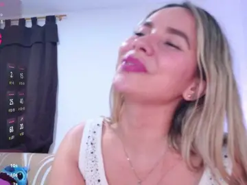 LunaBiely  live sex cam