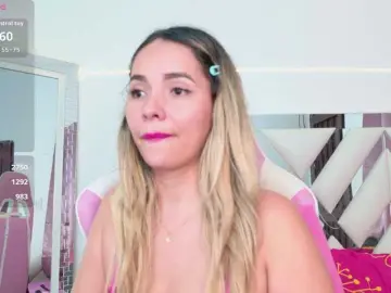 LunaBiely  live sex cam