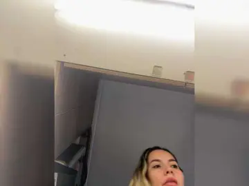 LunaBiely  live sex cam