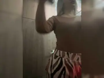 LunaBiely  live sex cam