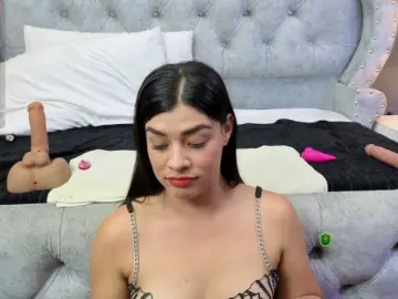 MeganWade  live sex cam