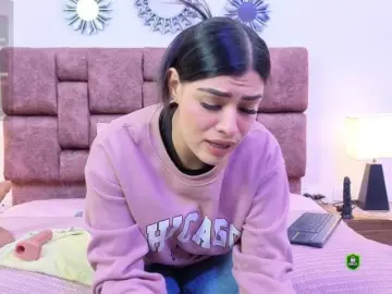 MeganWade  live sex cam