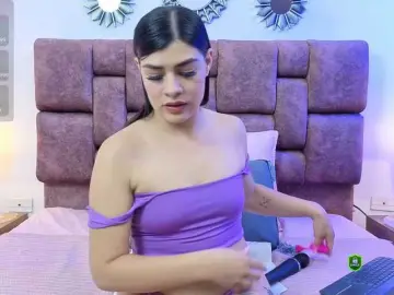 MeganWade  live sex cam
