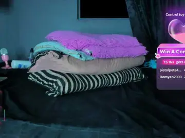 SophiieGreen  live sex cam