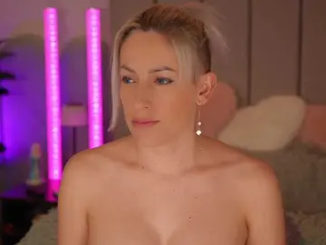 VickySecret  live sex cam