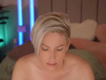 VickySecret  live sex cam