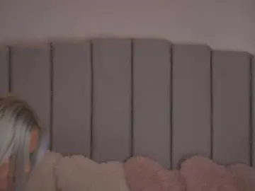 VickySecret  live sex cam