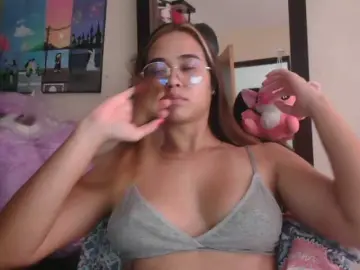 Trianabell  live sex cam