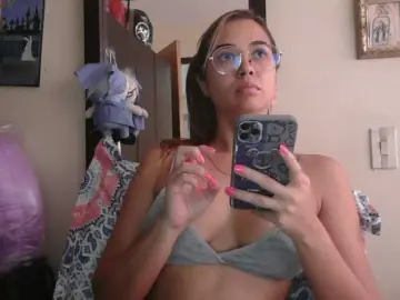 Trianabell  live sex cam