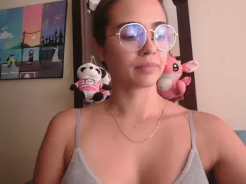 Trianabell  live sex cam