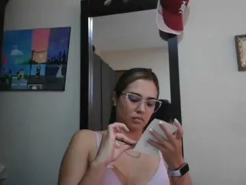 Trianabell  live sex cam