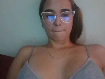 Trianabell  live sex cam