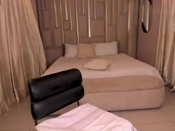 AmberFox1  live sex cam