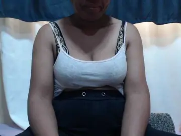 Anishey  live sex cam