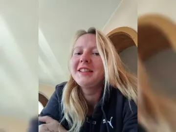 Ava-Ava  live sex cam