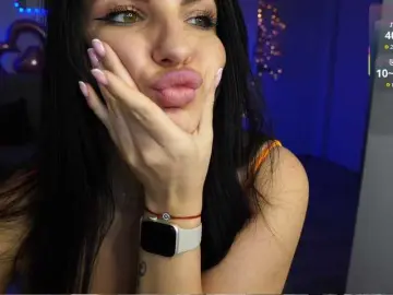 Swarowskaya  live sex cam