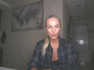 Annamari1563  live sex cam