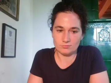 AmanelWhite  live sex cam