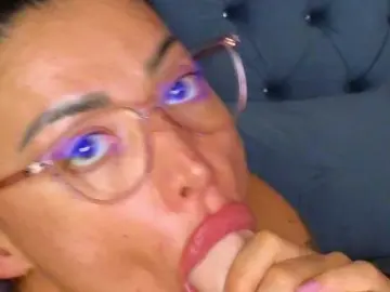 Theowonder  live sex cam