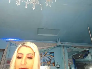 Adrianna_fox  live sex cam