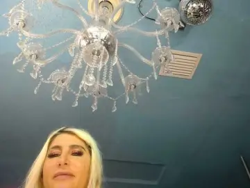 Adrianna_fox  live sex cam