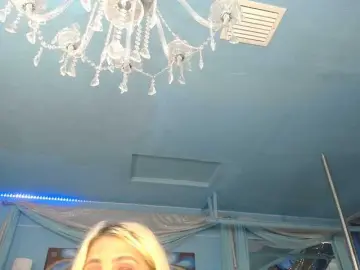 Adrianna_fox  live sex cam