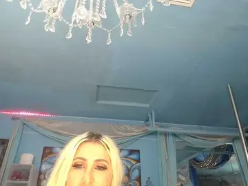 Adrianna_fox  live sex cam