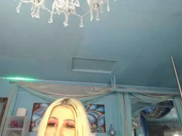 Adrianna_fox  live sex cam