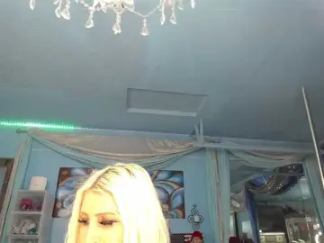 Adrianna_fox  live sex cam