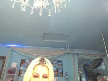 Adrianna_fox  live sex cam