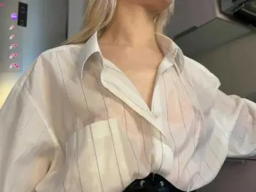 D0nt0uchmy4ss  live sex cam