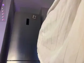 D0nt0uchmy4ss  live sex cam