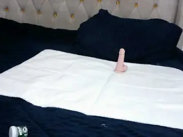 Iresistibleprincess  live sex cam