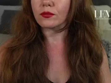 Levurassets  live sex cam