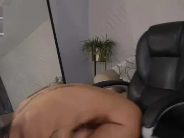 AbellaCroft  live sex cam