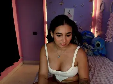 Ashlyrouxx  live sex cam