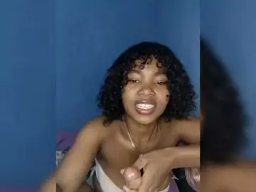 Candis02  live sex cam