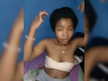 Candis02  live sex cam