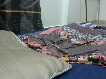 Hot-sissy  live sex cam