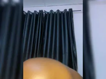 Naughtygirl24  live sex cam